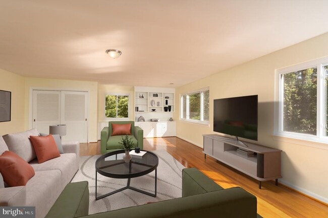 Building Photo - 6221 Walhonding Rd