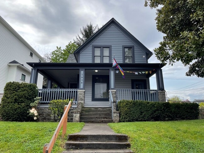 Building Photo - M1614 #1-3