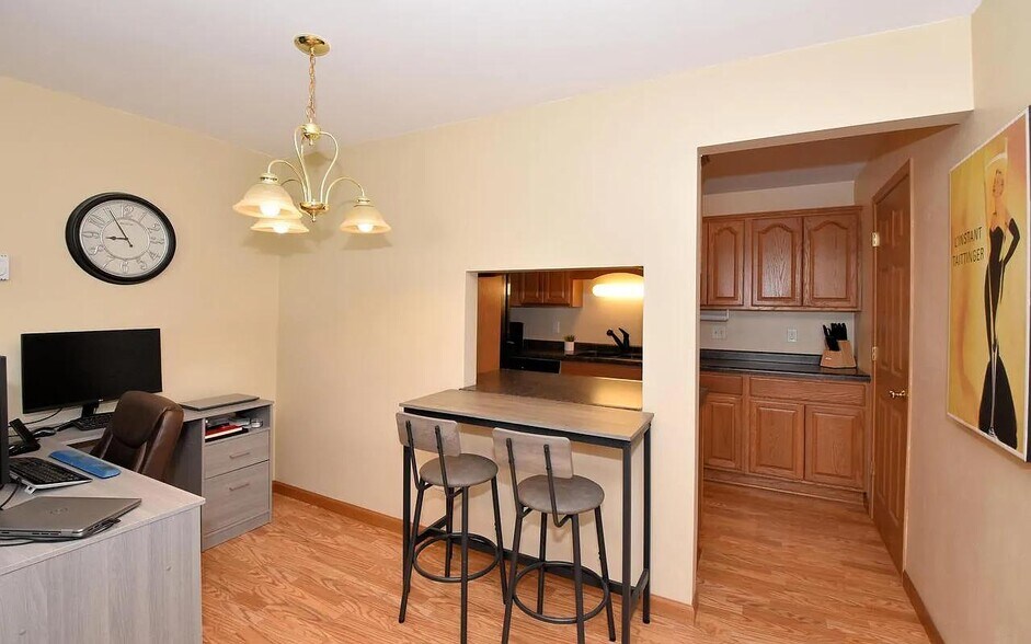 Building Photo - N114W17033 Armada Dr