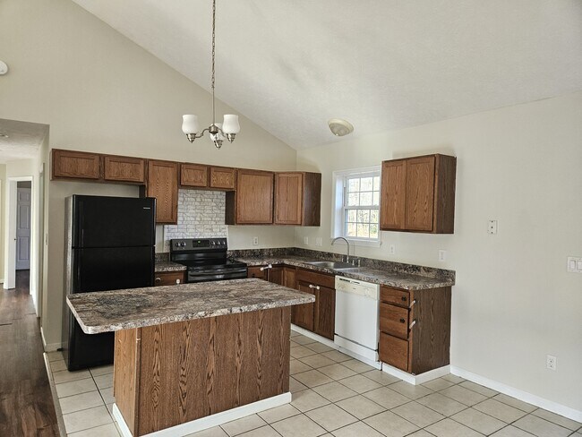 Building Photo - 109 Debbie Dr