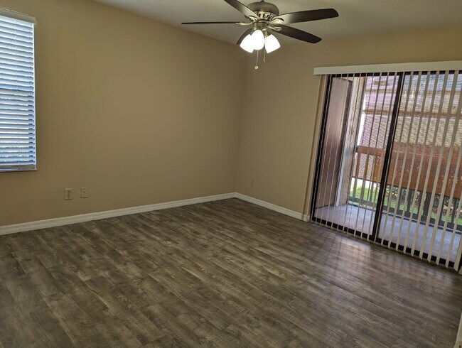 Building Photo - Charming 1-Bedroom Condo Retreat in Melbou...
