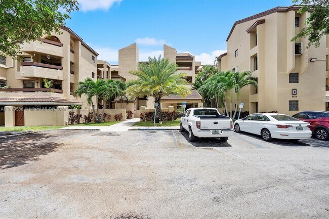 Building Photo - 9022 SW 123rd Ct