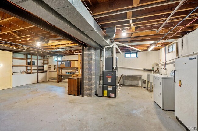 Building Photo - 107 Overlook Dr