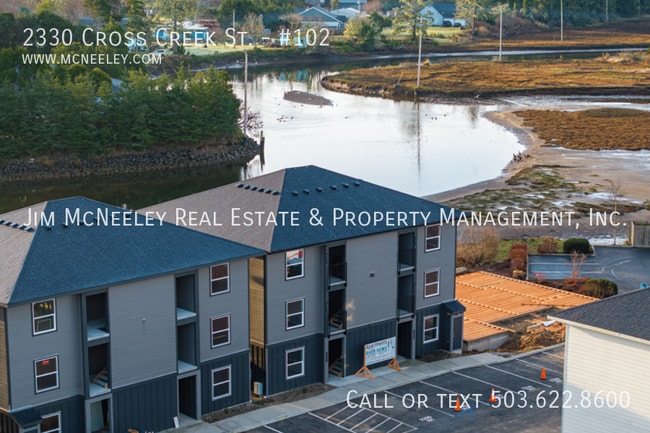 Building Photo - 2330 Cross Creek St