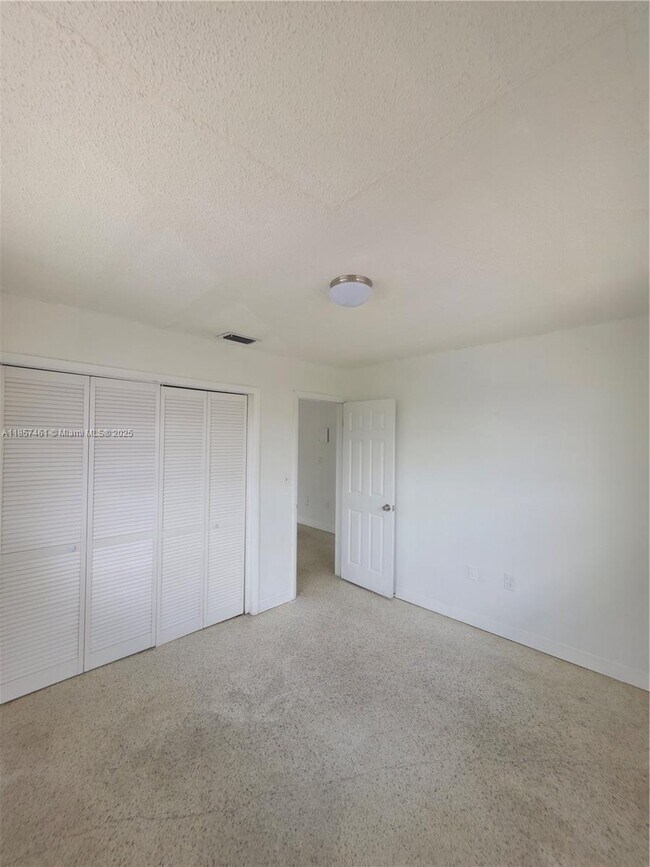 Building Photo - 1152 NW 6th St