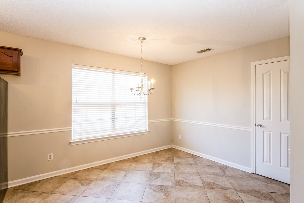 Building Photo - 7744 Shadow Glen Ln