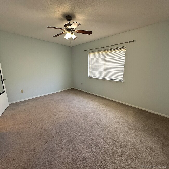 Building Photo - 56 Webster Ct