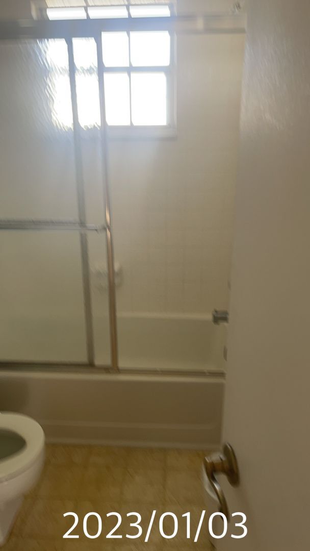 Building Photo - Seasonal unit at an affordable price.