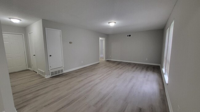 Building Photo - 3823 Rainford Dr