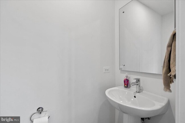 Building Photo - 7345 Blade Dr