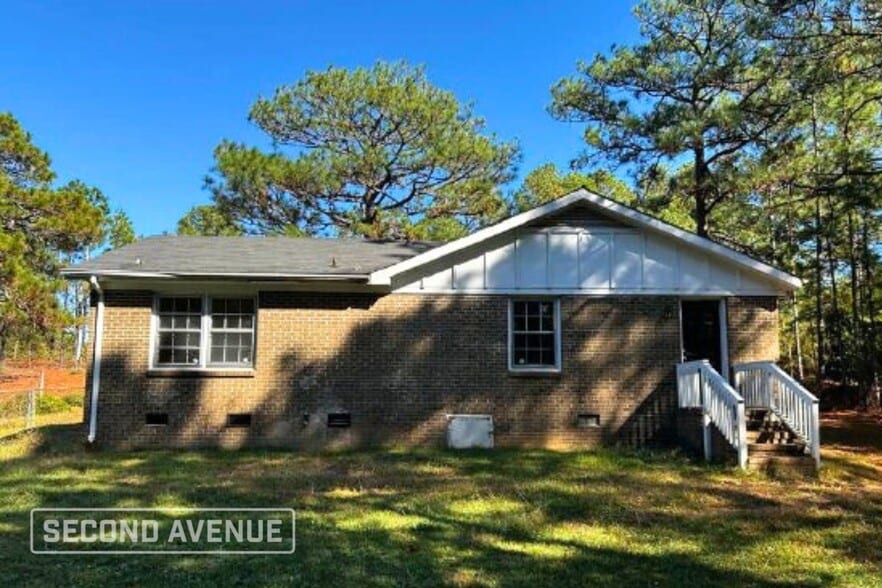 Building Photo - 4407 Golden Rd