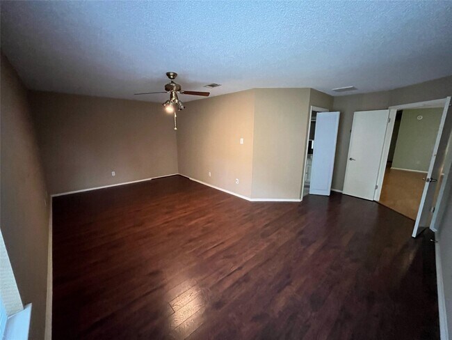 Building Photo - 25531 Chapel Ridge Ln