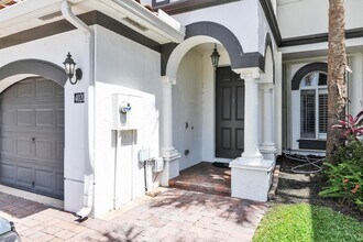 Building Photo - 4020 Murano Bay Dr