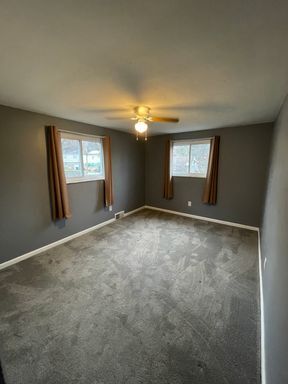 Building Photo - Beautifully updated 3 bed 1 bath home with garage and off-street parking in Penn Hills!