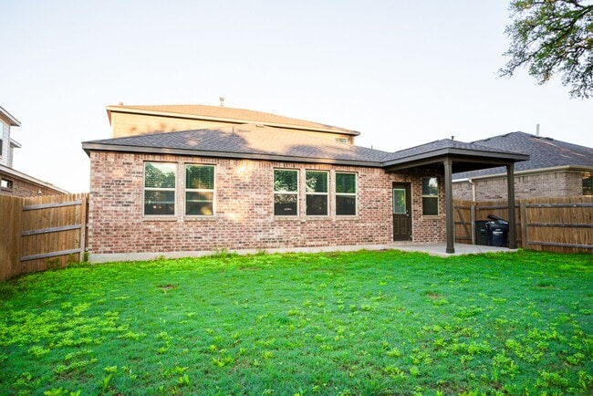 Building Photo - 1348 Eagle Ray St