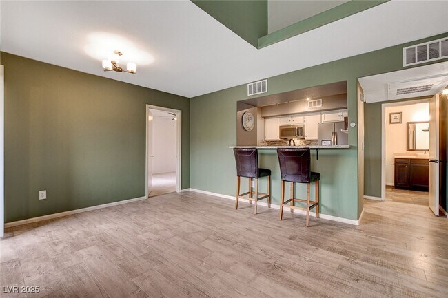 Building Photo - 45 Maleena Mesa St