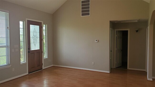 Building Photo - 1656 County Rd 697