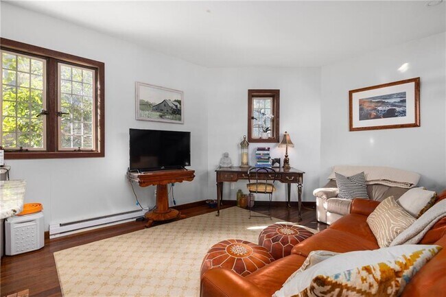 Building Photo - 216 Gray Craig Rd