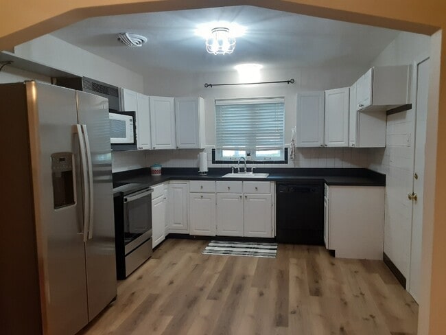 Building Photo - 9254 Sappington Rd