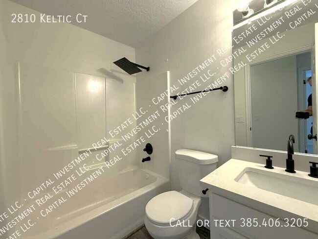 Building Photo - 2810 Keltic Ct