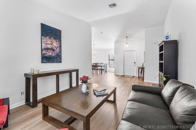 Building Photo - 13645 Exotica Ln
