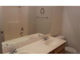 Building Photo - Nice 4 bedroom home close to freeway 215