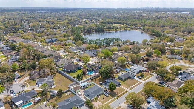 Building Photo - 3043 Lake Jean Dr