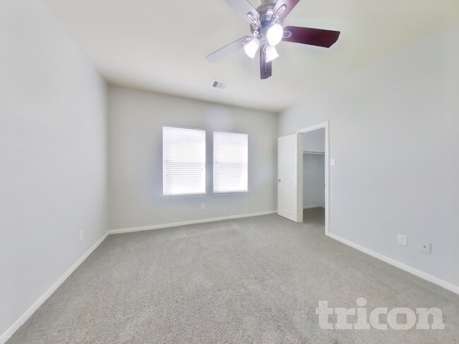 Building Photo - 2122 Hackberry Bank Ln