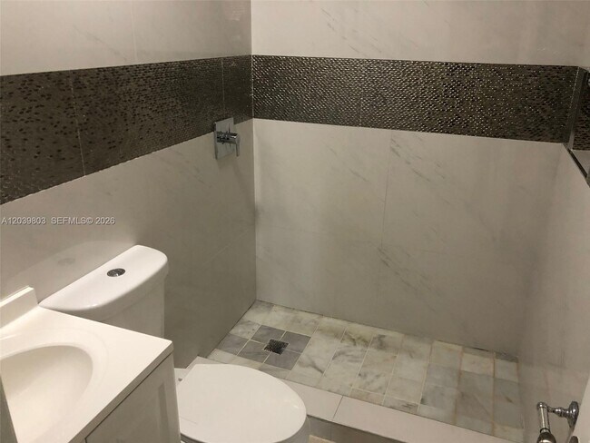 Building Photo - Southwest 81st Avenue, Miami, FL 33155 - 4 BR 2 BA single-family home
