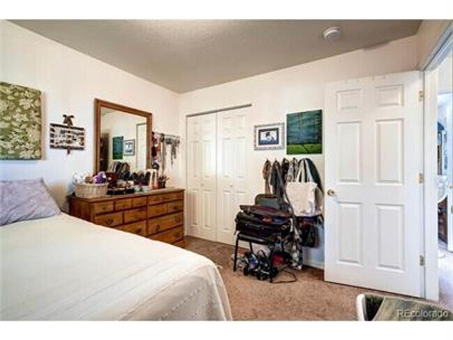Building Photo - Wonderfully conditioned and conveniently located updated ranch in Westminster! Showings begin 8/7...