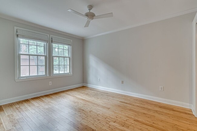 Building Photo - 610 Bashford Ln