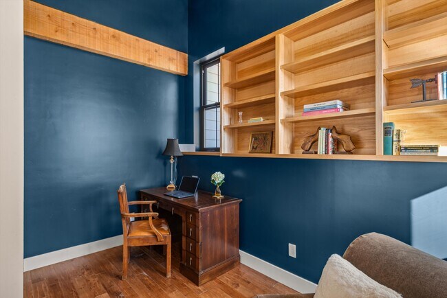 Building Photo - 106 Castle View Dr