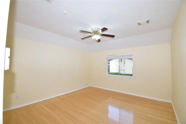 Building Photo - 3015 Glencullen Ln