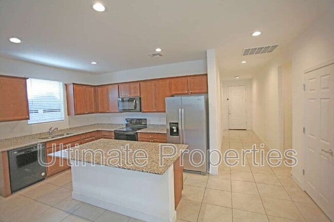 Building Photo - 10966 W Melvin St