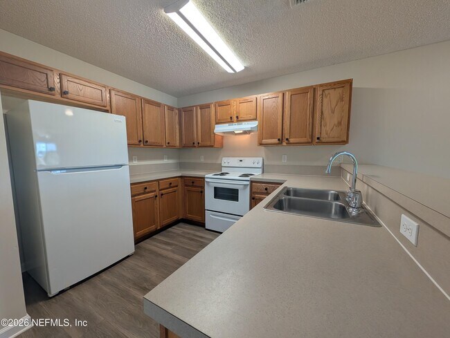 Building Photo - 127 Plantation Point Dr