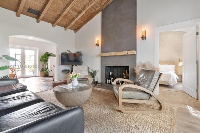 Building Photo - 1024 Lenox Ave.