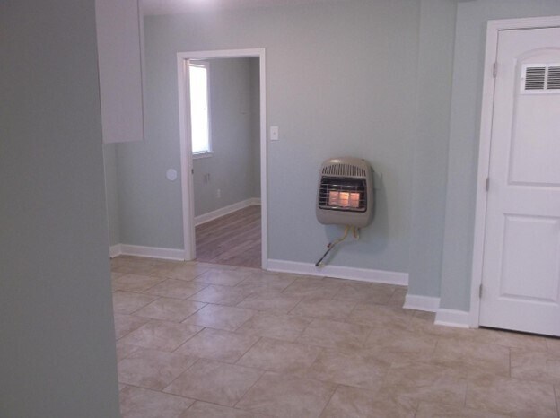 Building Photo - 255 Joubert Ave
