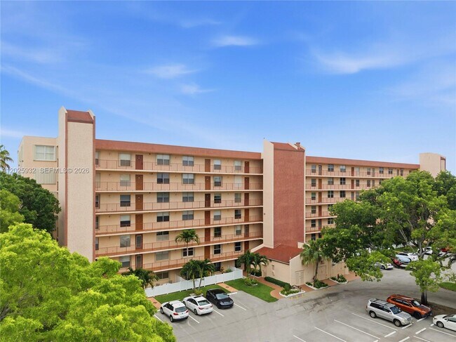Building Photo - 14623 Bonaire Blvd