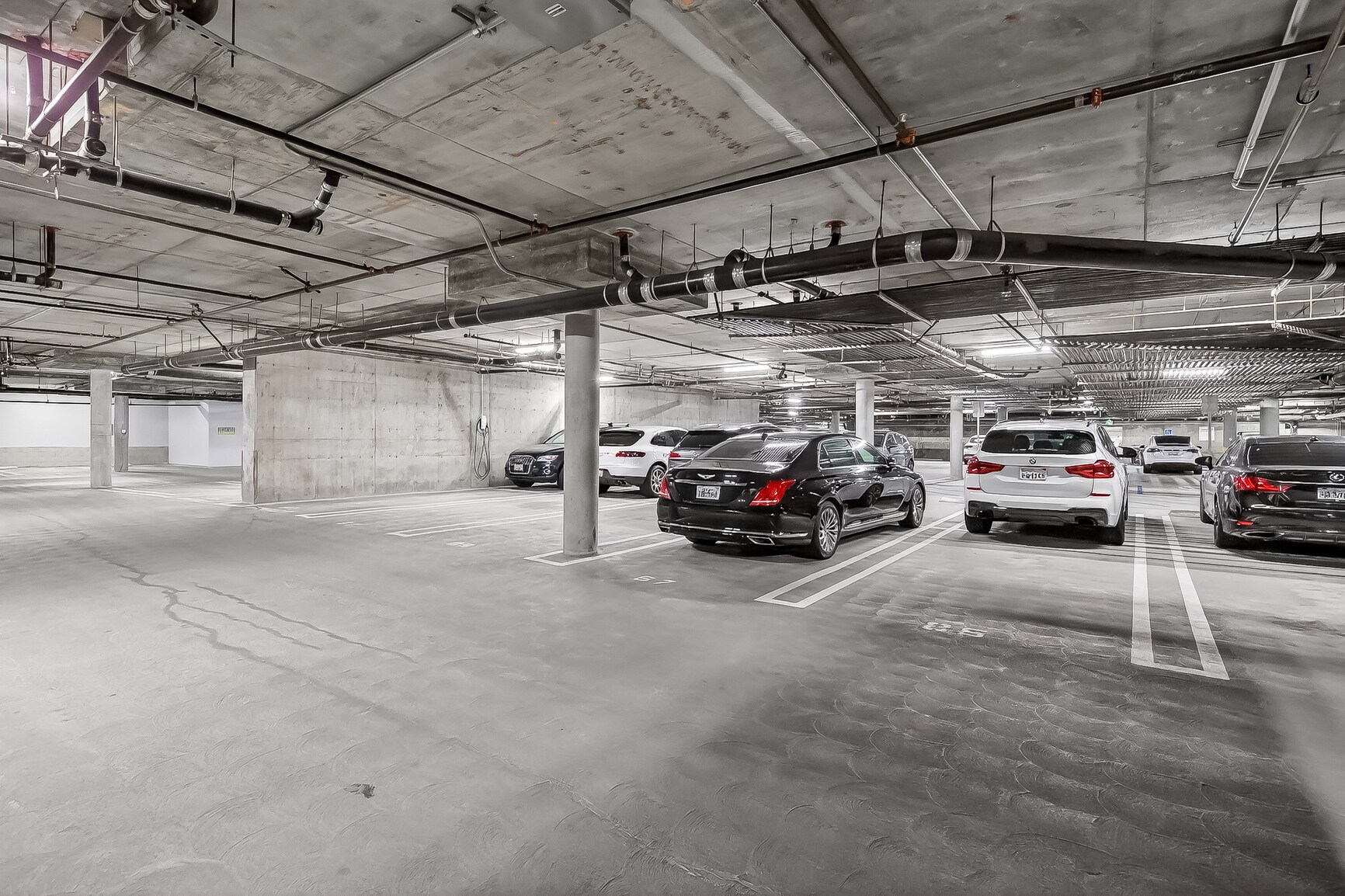 Building Photo - 629 Traction Ave