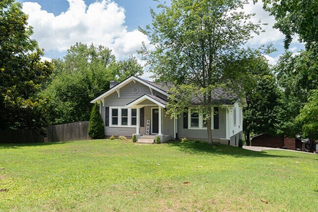 Building Photo - Knoxville 37917 - 3 bedroom 2 bath - call ...