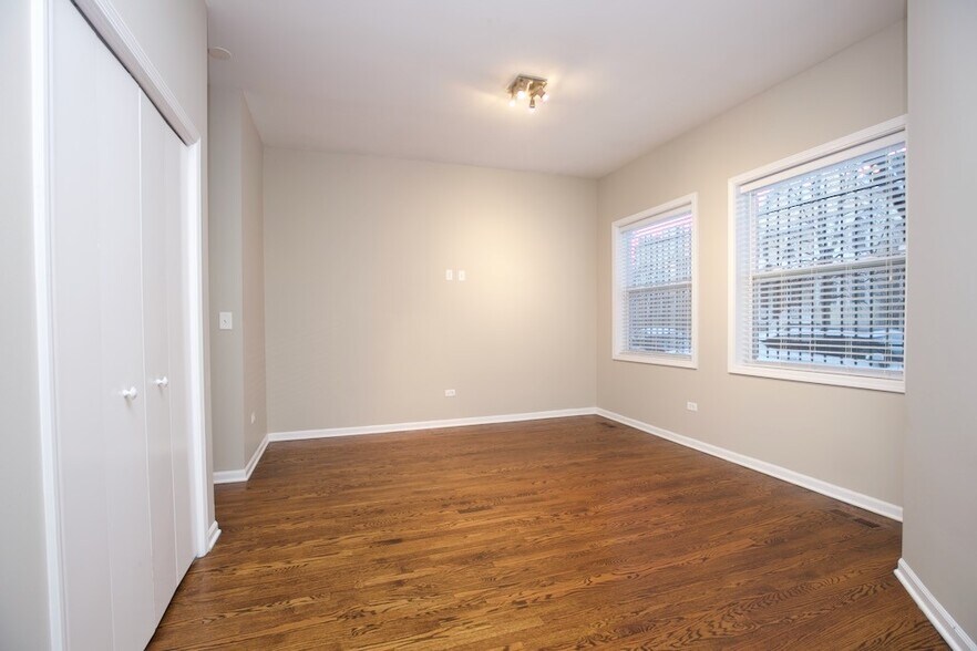 Building Photo - 2101 W Fletcher St