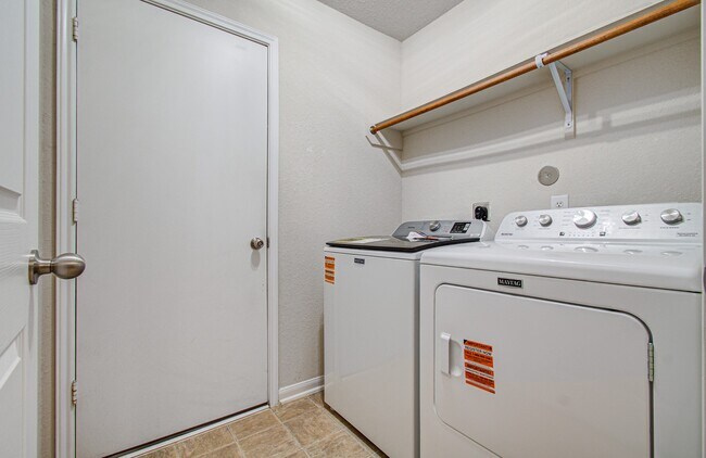 Building Photo - 14915 Calico Heights Ln