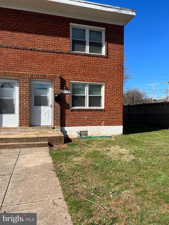 Building Photo - 9000 Merrimack Dr