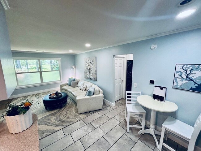 Building Photo - 2 Bedroom, 2 Bathroom Condo in Woodscape -...