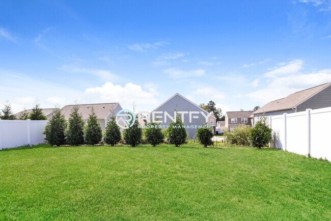 Building Photo - 370 Inlet Pl Dr