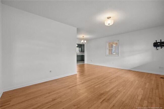 Building Photo - 5419 Laramie Ct