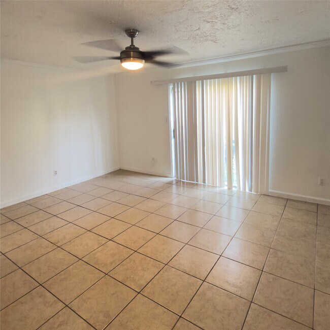 Building Photo - 8719 Beau Monde Dr