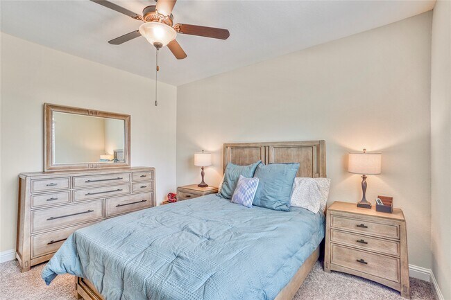 Building Photo - 6318 Sunstone Falls Ln