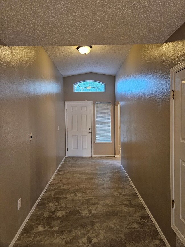 Building Photo - 12357 Tierra Inca Dr