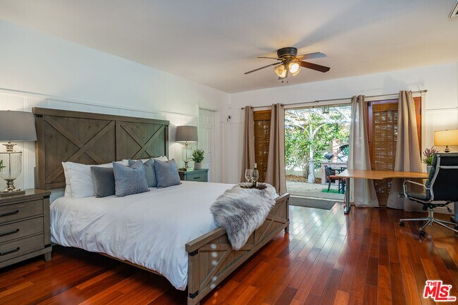 Building Photo - 13843 Milbank St